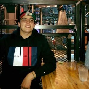 Meet your Posher, Jonathan